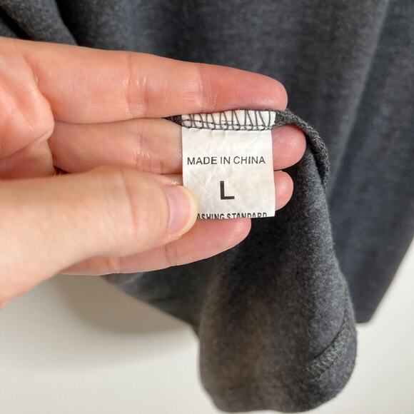 Heyo Women’s Hocus Pocus Maternity T-Shirt Size L Gray Sanderson Sisters Graphic - Picture 5 of 6